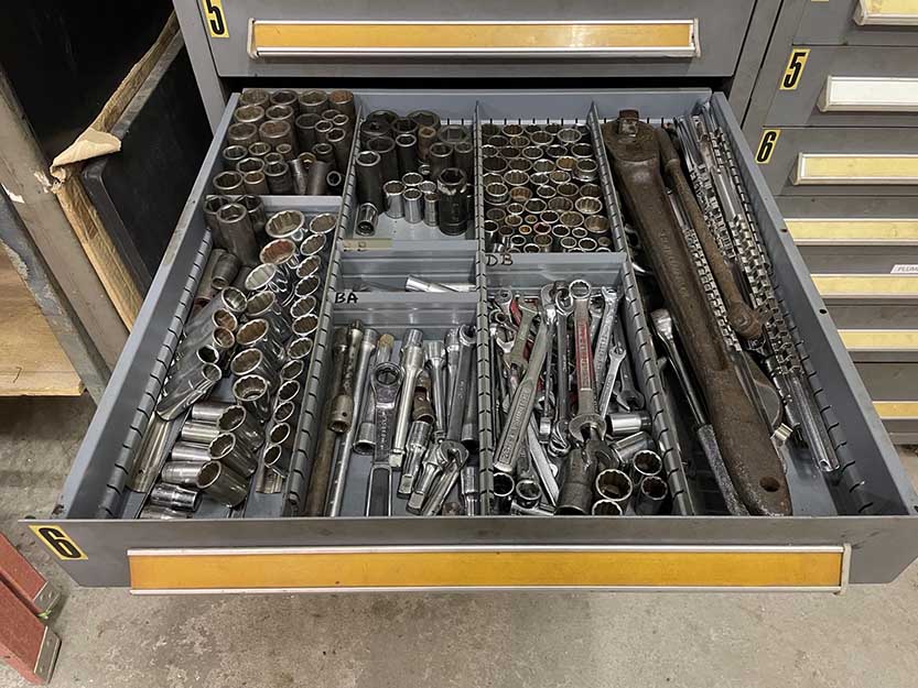 Various Machinery and Tools - Image 37