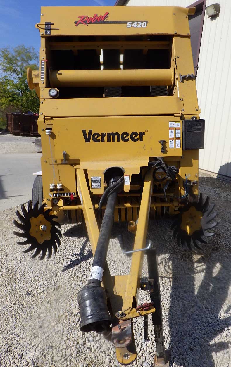 2013 Vermeer 5420 Round Baler
