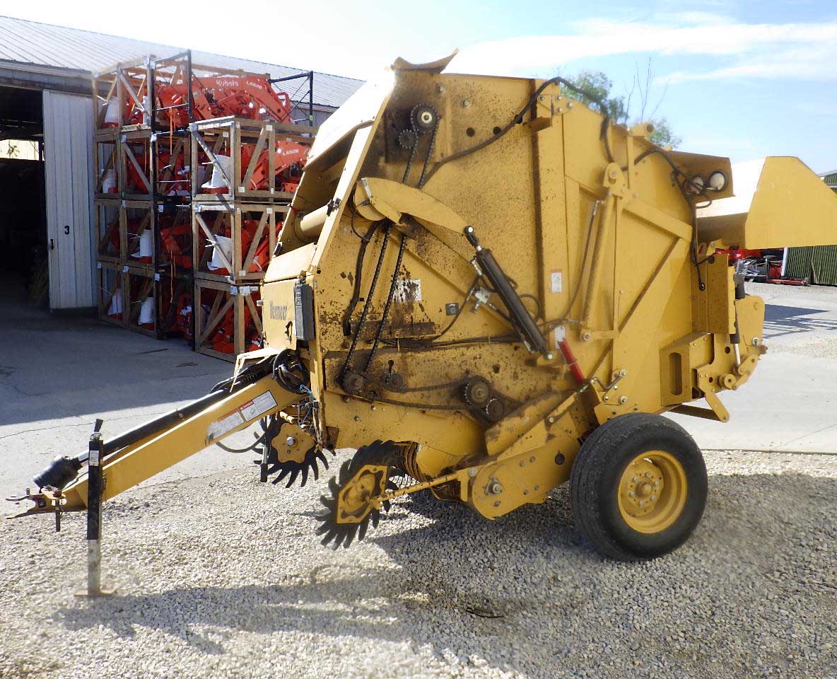 2013 Vermeer 5420 Round Baler - Image 2