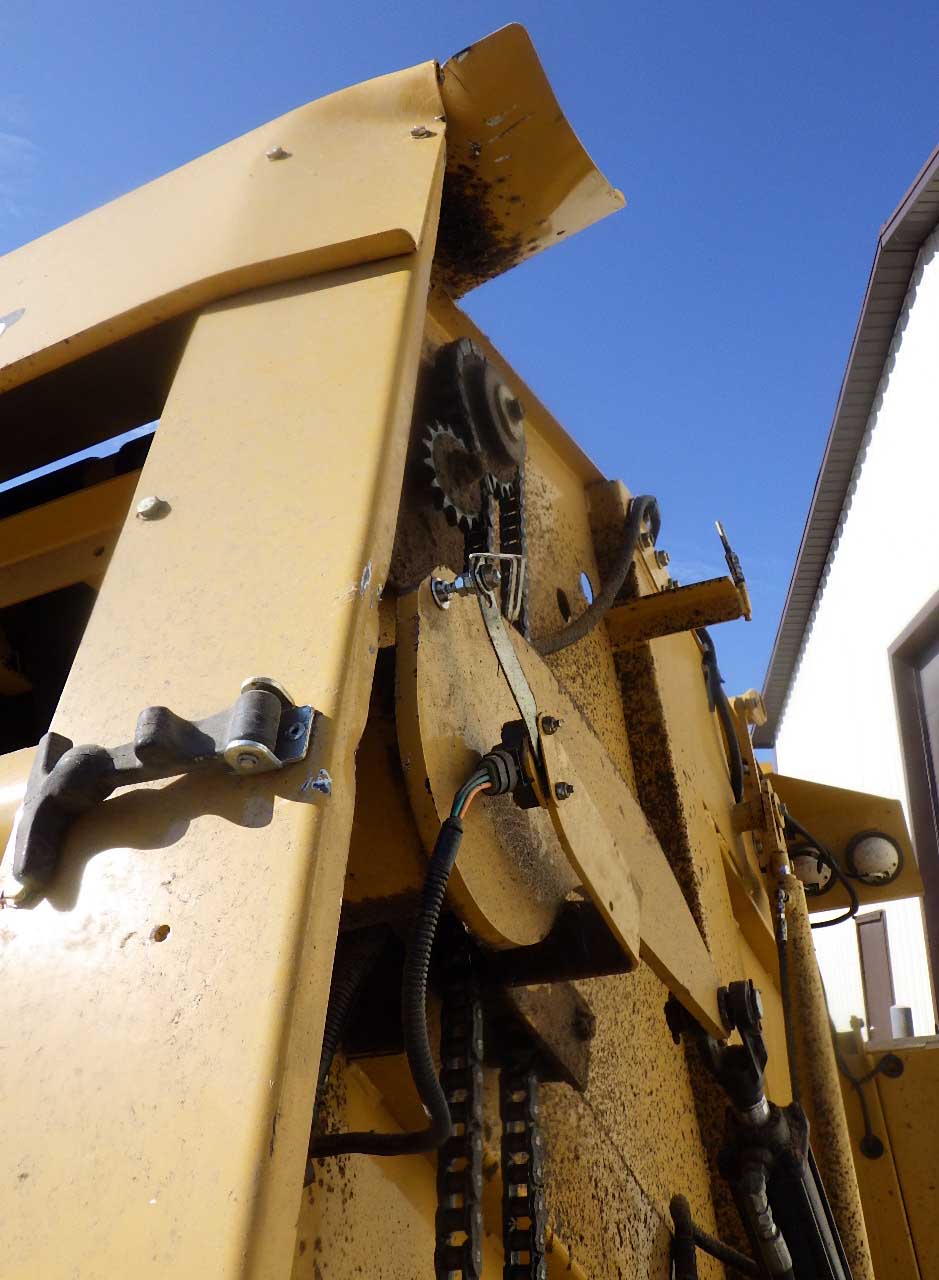 2013 Vermeer 5420 Round Baler - Image 8