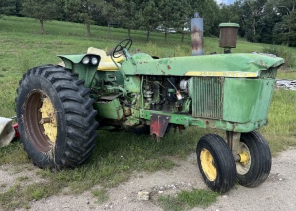 1968 John Deere 4020 Tractor/2007 Vicon CM-2800 Mower