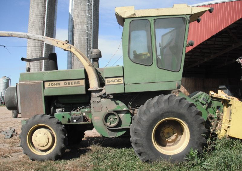 1975 John Deere 5400 Chopper - Image 3