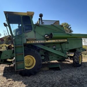 1978 John Deere 7700 Turbo Combine