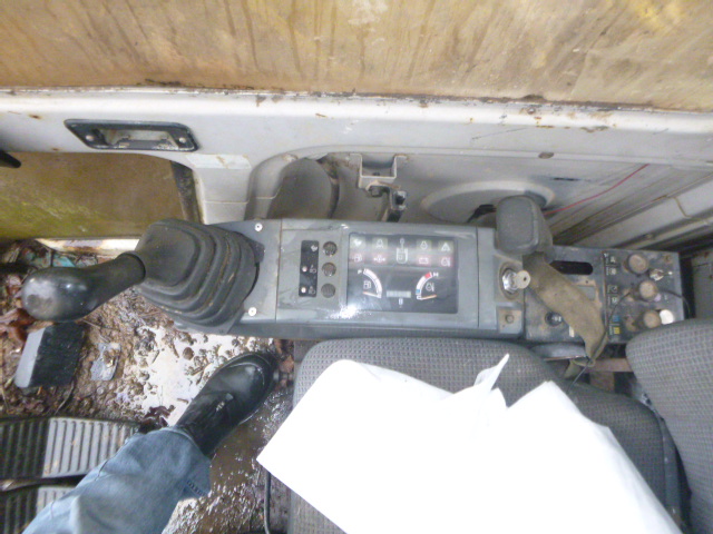 1995 Kobelco SK100 Excavator - Image 14