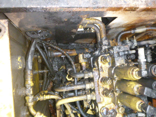 1995 Kobelco SK100 Excavator - Image 31