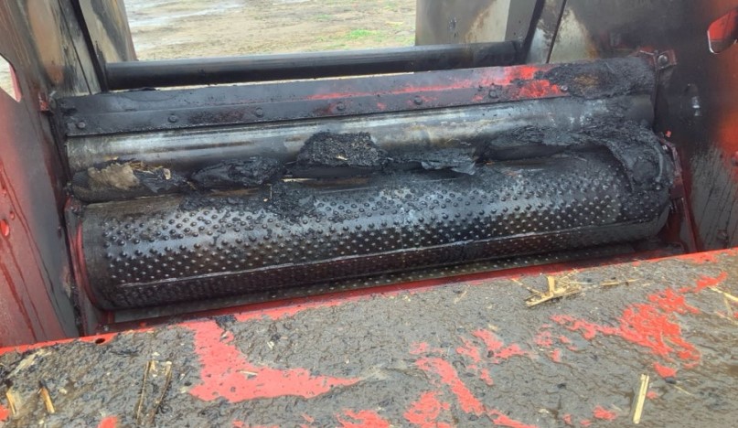 1997 New Holland 644 Baler - Image 13