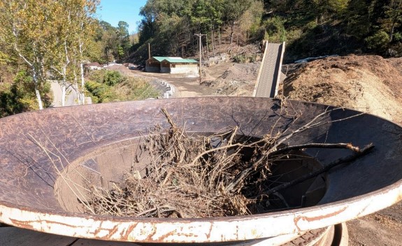 2000 Diamond Z Tub Grinder - Image 9