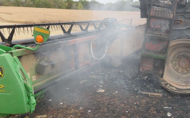 2003 John Deere 630F Hydraflex Header - Image 9