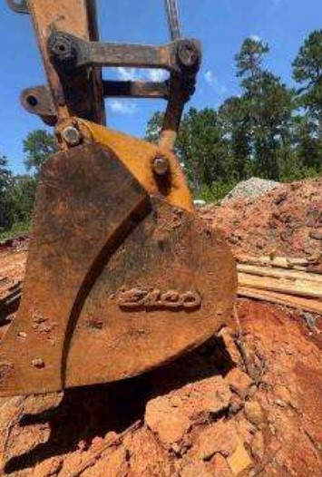 2004 Case 135 SR Excavator - Image 11