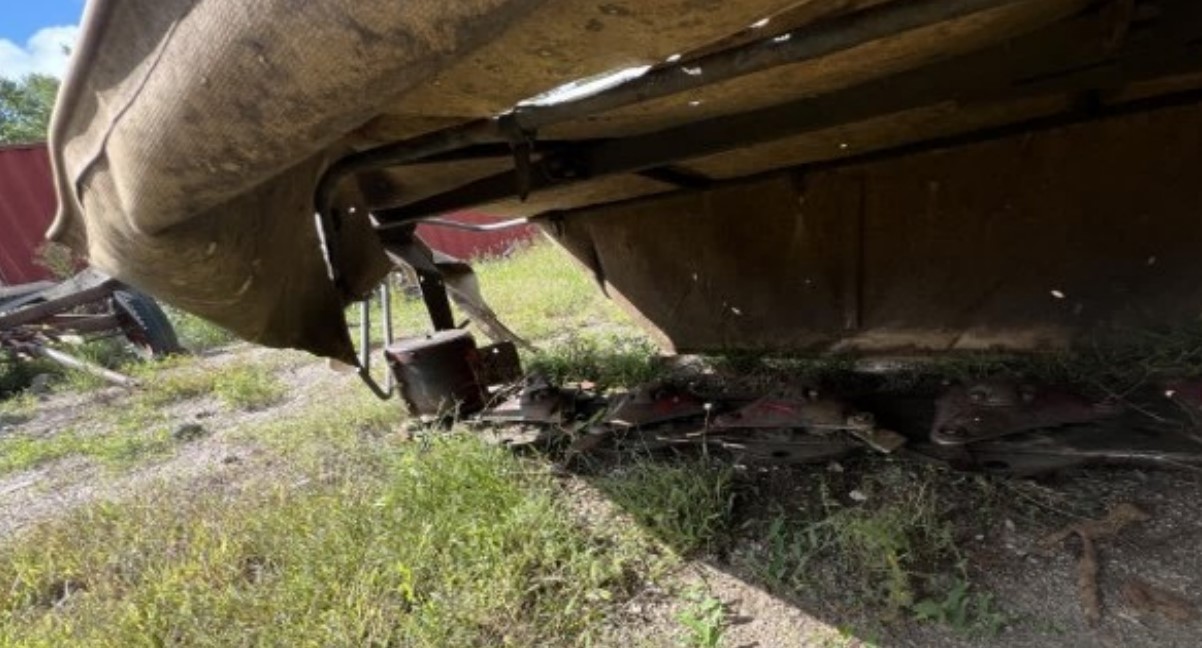 1968 John Deere 4020 Tractor/2007 Vicon CM-2800 Mower - Image 4