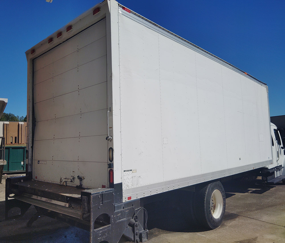 2008 Freightliner M2 Box Truck - Image 4