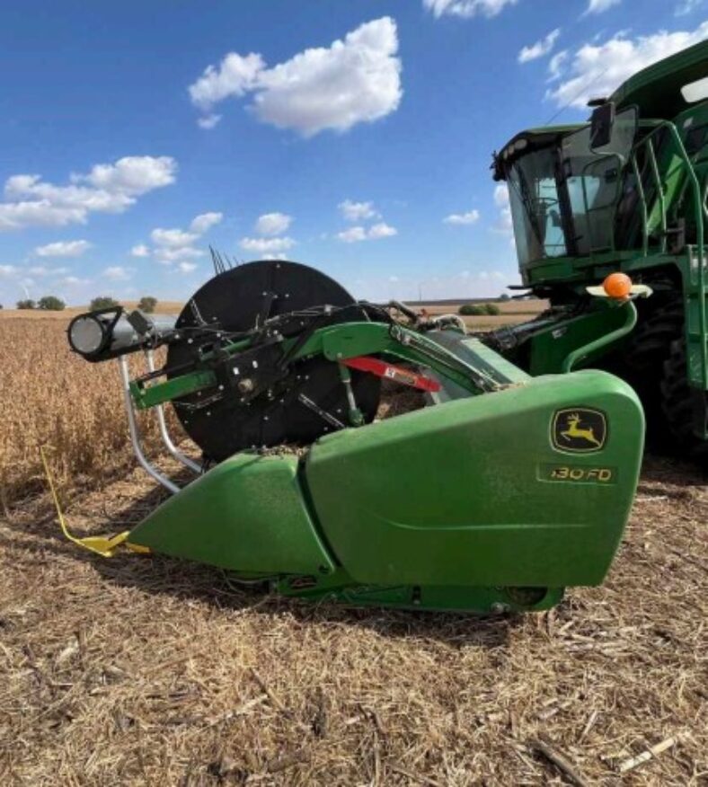 [Auction]: 2008 John Deere 9670 STS Combine | engine est 3,900 hours ...