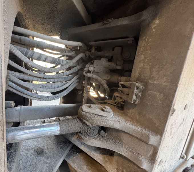 2010 Komatsu WA380 Wheel Loader - Image 23