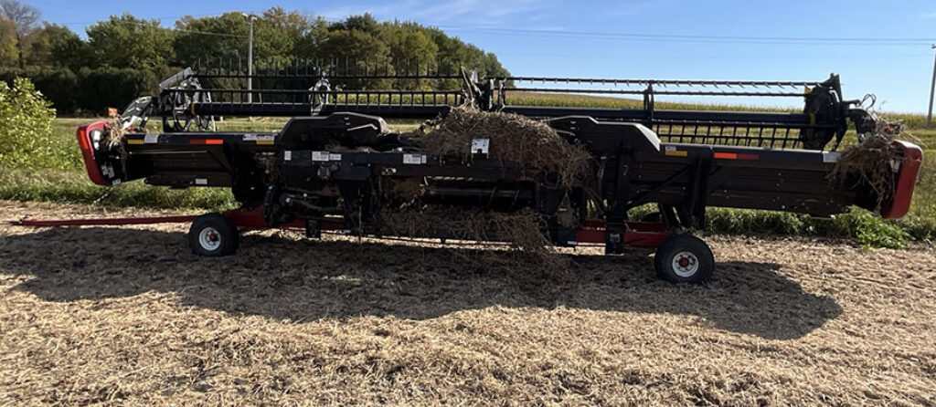 [Auction]: 2011 Case IH 2162 Draper Header | Minnesota | damaged | CAG