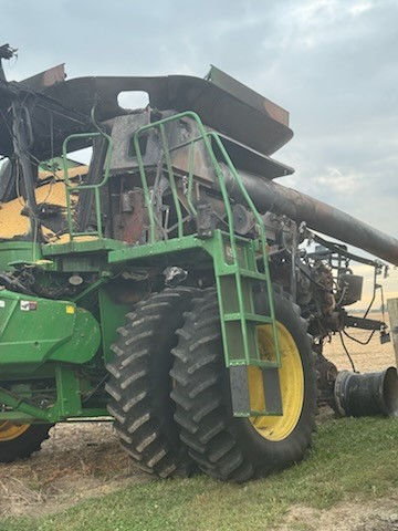 2011 John Deere 9770 STS Combine - Image 2