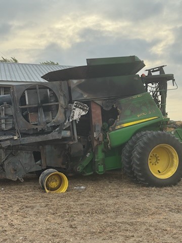 2011 John Deere 9770 STS Combine - Image 11