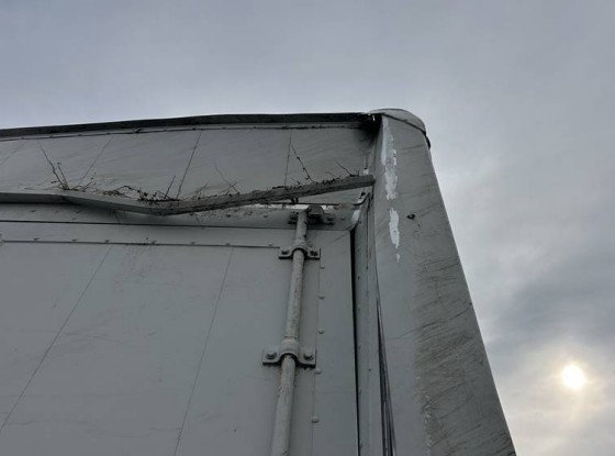 2012 Ford F-550 Box Truck - Image 6