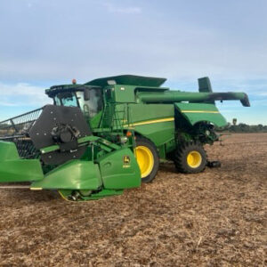 2012 John Deere S670 Combine