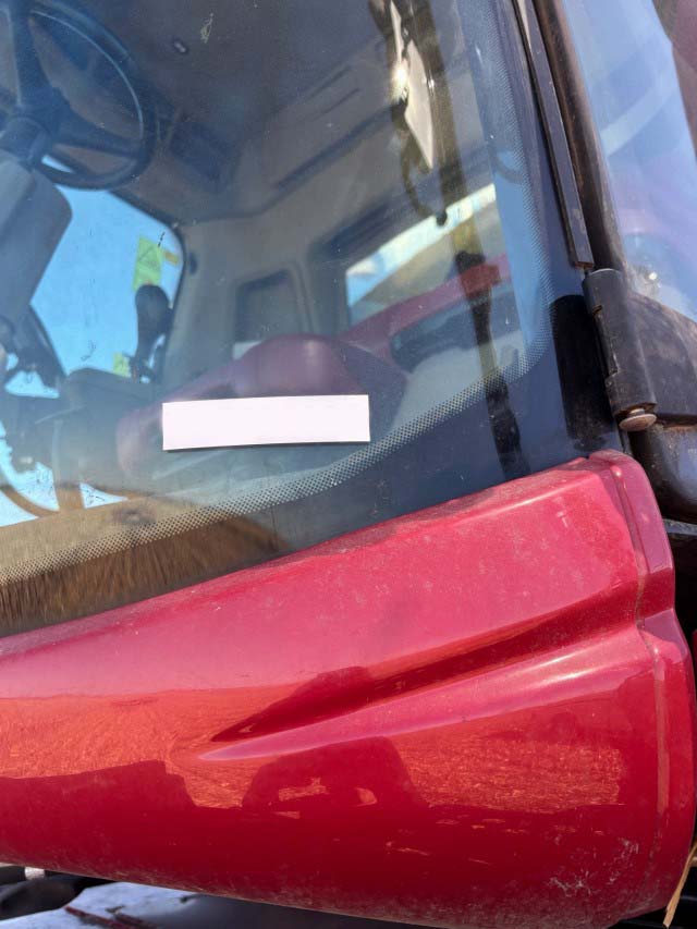 2013 CASE IH 8230 Combine - Image 4