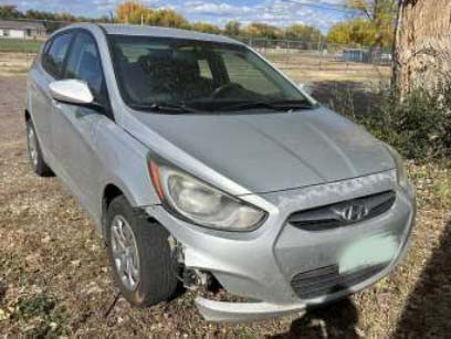 2013 Hyundai Accent - Image 4