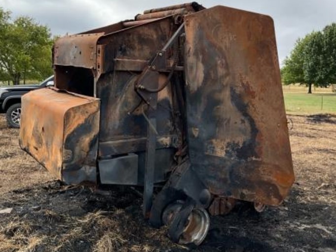 2014 John Deere 469 Baler - Image 4