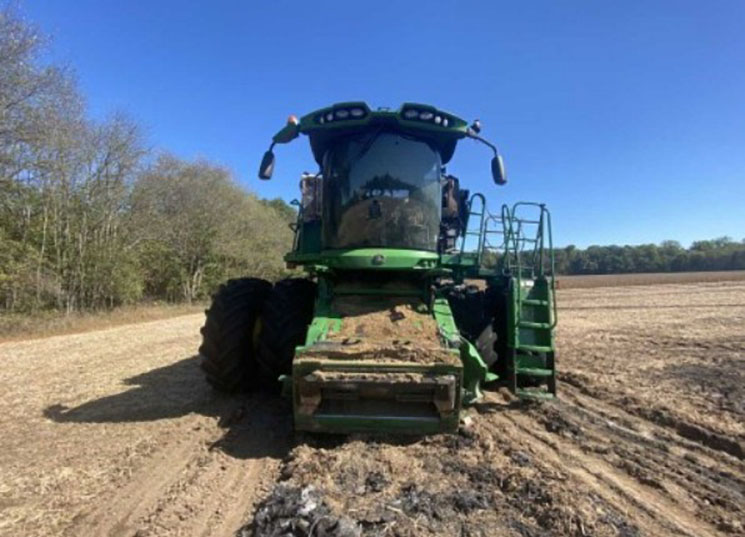 2016 John Deere s680 Combine - Image 2