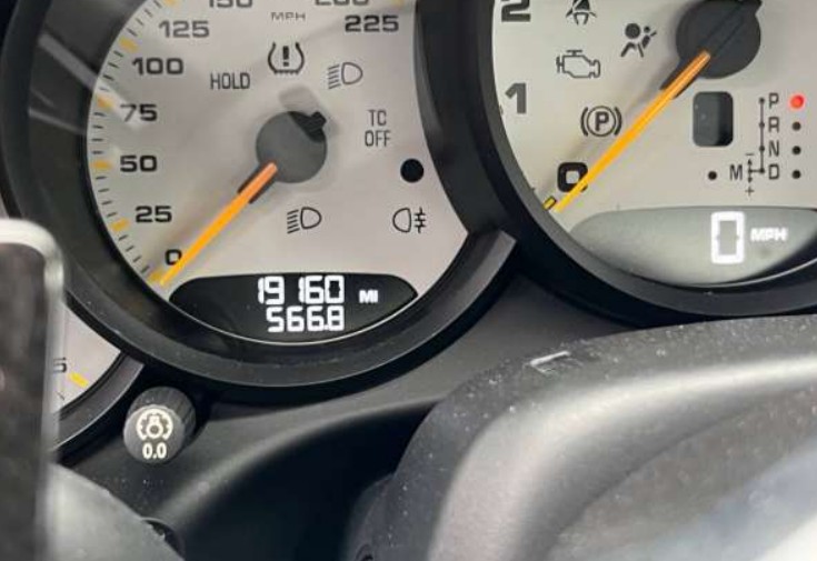 2016 Porsche 911 GT3 RS - Image 2