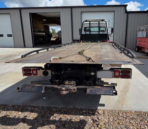 2017 Freightliner 16M Tow Truck - Image 9