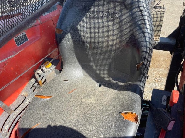 2017 Kubota MX5200 Tractor - Image 4