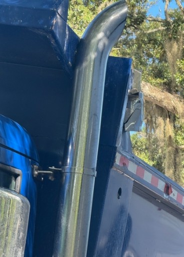 2017 Peterbilt 579 Dump Truck - Image 9