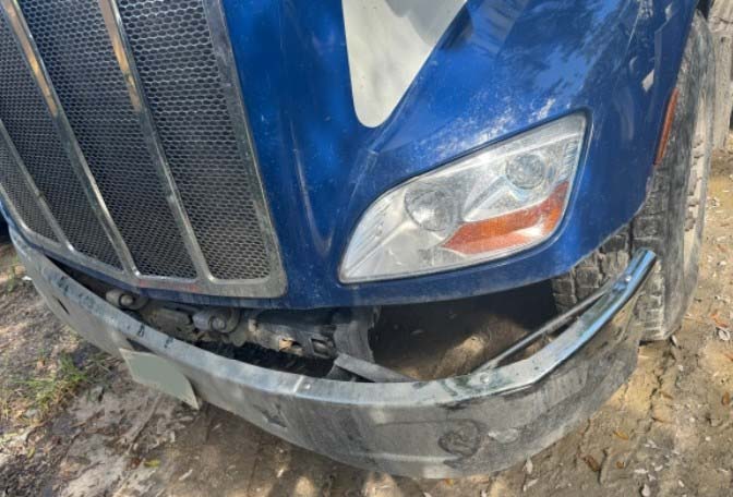 2017 Peterbilt 579 Dump Truck - Image 11