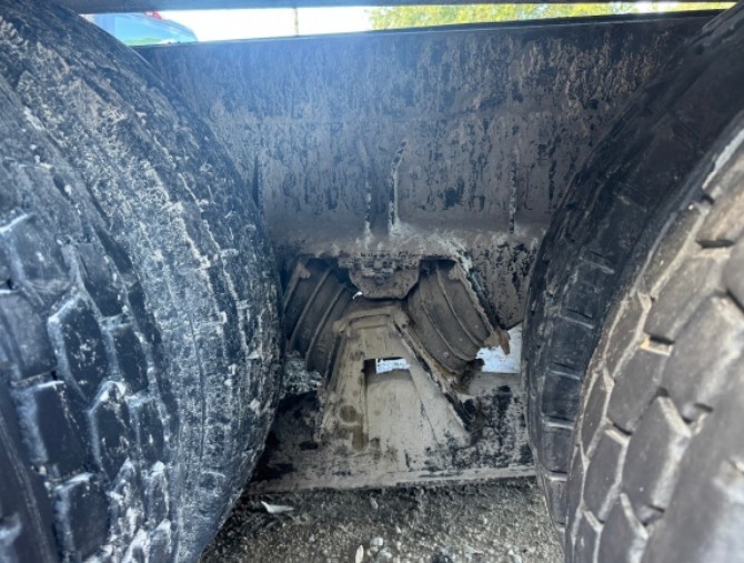 2017 Peterbilt 579 Dump Truck - Image 17