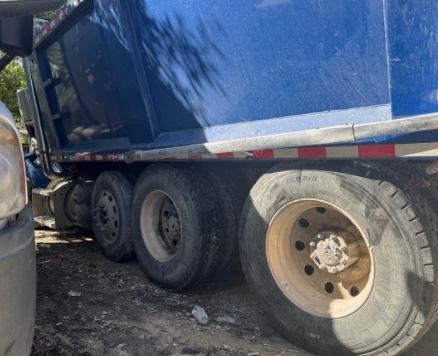 2017 Peterbilt 579 Dump Truck - Image 22