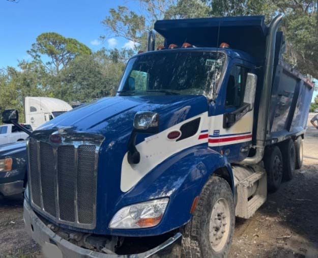 2017 Peterbilt 579 Dump Truck