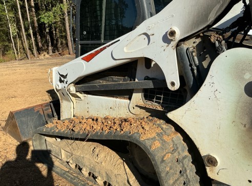 2018 Bobcat T740 Compact Track Loader - Image 2