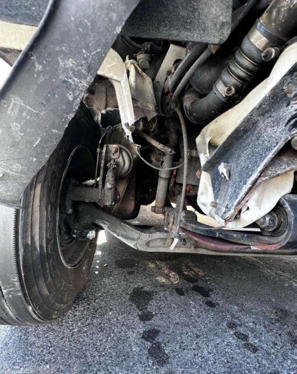 2019 Freightliner M2 106 Box Truck - Image 10