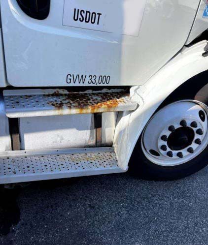 2019 Freightliner M2 106 Box Truck - Image 3