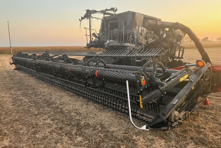 2019 MacDon Header- 45’ - Image 4