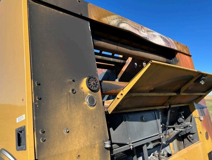 2020 Challenger 2956A Baler - Image 14