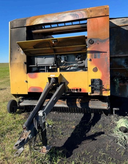 2020 Challenger 2956A Baler - Image 4