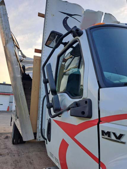 2020 International MV607 Box Truck - Image 4