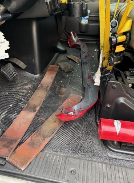 2020 International MV607 Box Truck - Image 6