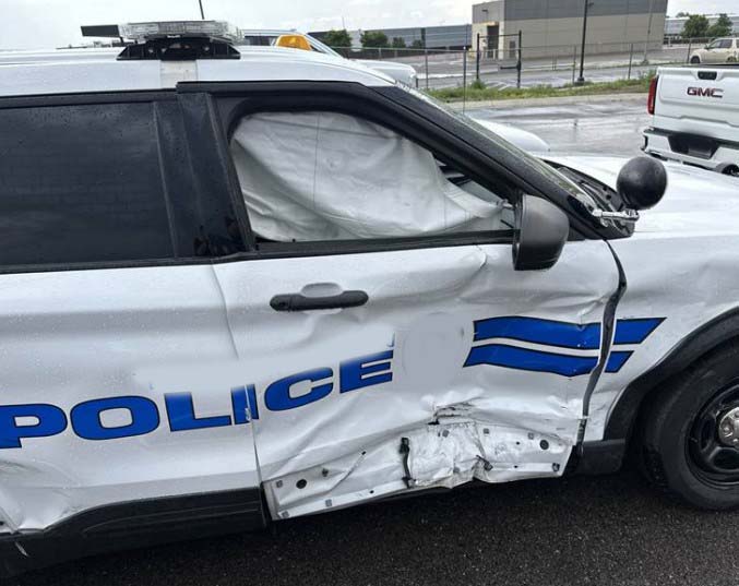 2022 Ford Explorer Police Interceptor - Image 12