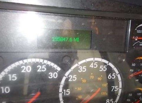 2022 Freightliner M2 106 Box Truck - Image 2