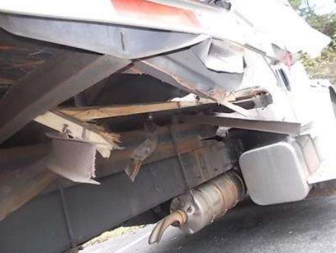 2022 Freightliner M2 106 Box Truck - Image 5