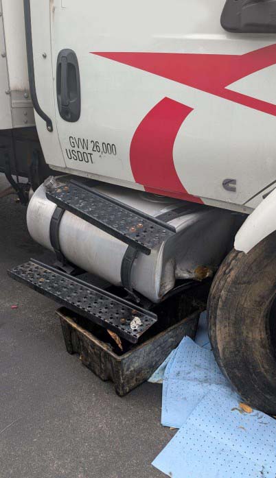 2022 International MV607 Box Truck - Image 5