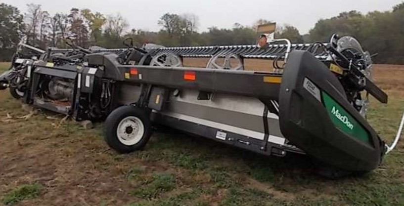 2022 MacDon FD240 Header - Image 3
