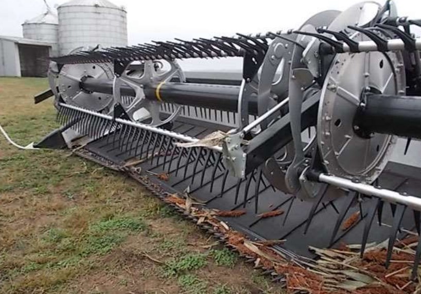 2022 MacDon FD240 Header - Image 7