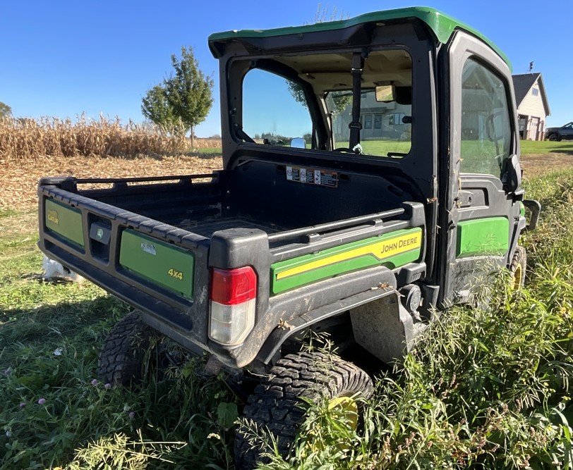 2023 John Deere 835R Gator - Image 3