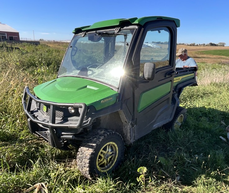 2023 John Deere 835R Gator